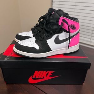 AIR JORDAN 1 Valentines